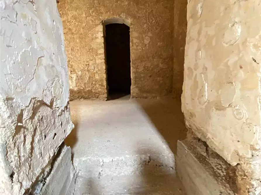 Immagine 8 di Stabile in vendita  in Via Aurelio Saffi, 5 a Noto
