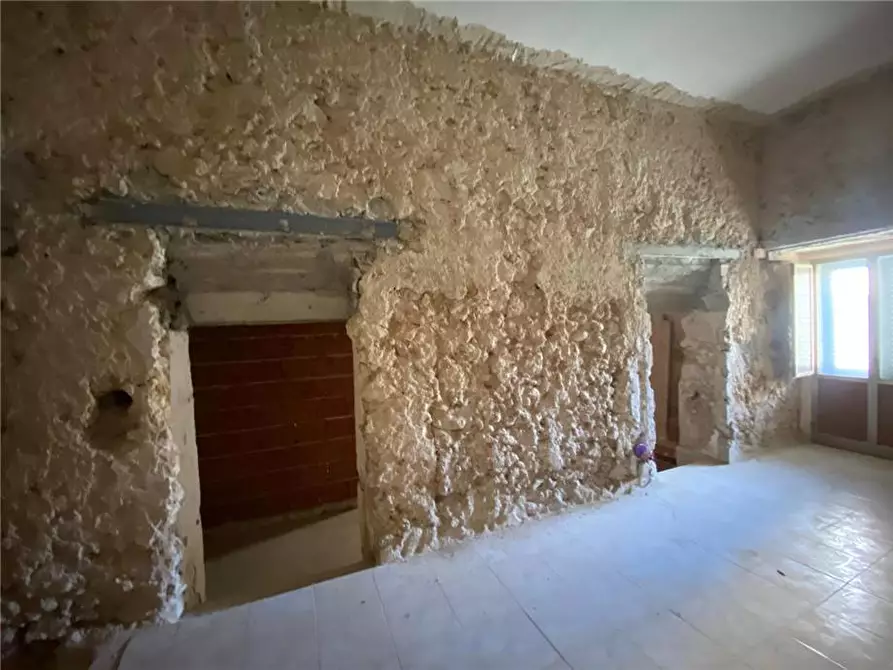 Immagine 9 di Stabile in vendita  in Via Aurelio Saffi, 5 a Noto