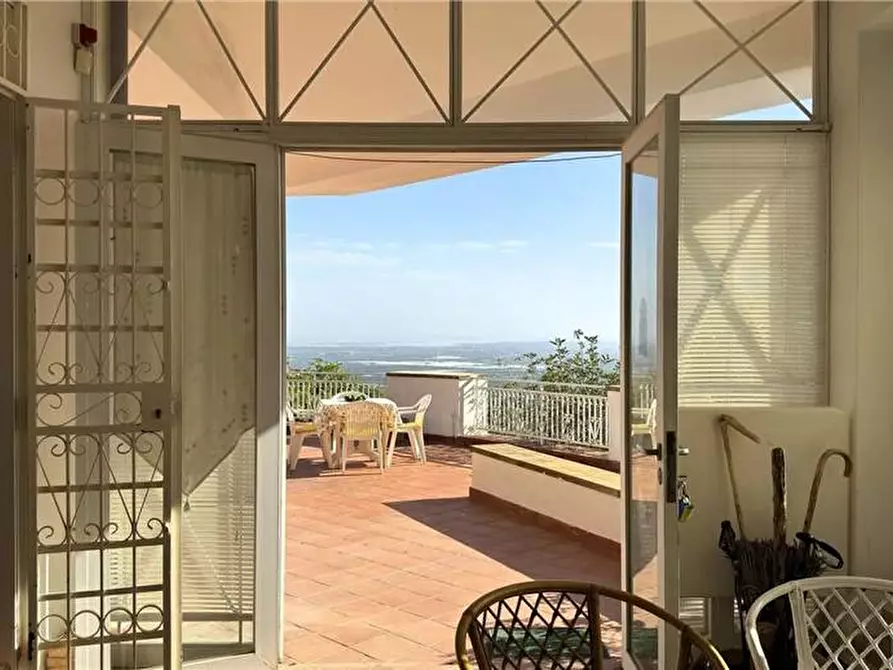 Immagine 2 di Villa in vendita  in Via Via cugni stallaini, 39 a Noto