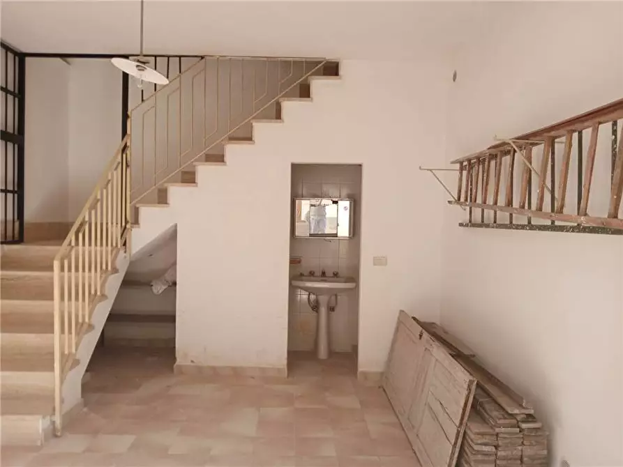 Immagine 12 di Villa in vendita  in Via Zanardelli, 4 a Noto
