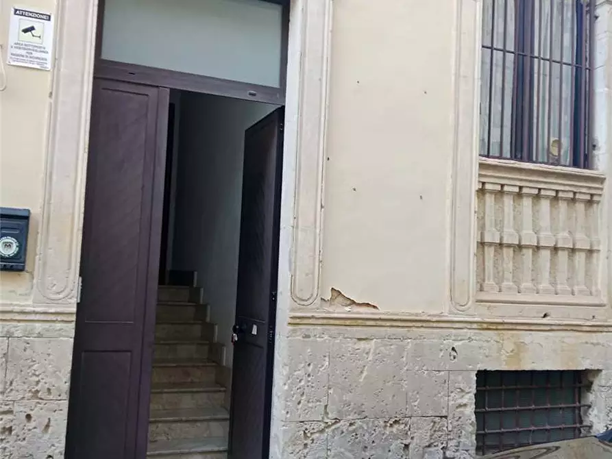 Immagine 2 di Attività commerciale in affitto  in Via XX SETTEMBRE, 71 a Noto