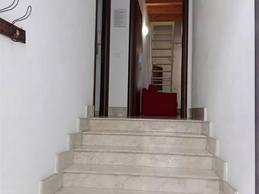 Immagine 3 di Attività commerciale in affitto  in Via XX SETTEMBRE, 71 a Noto