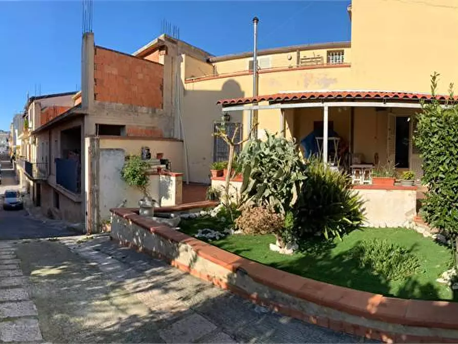 Immagine 3 di Villa in vendita  in Via Corrado Avolio, 11 a Noto