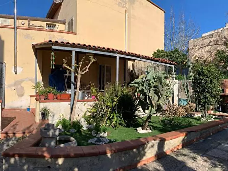 Immagine 4 di Villa in vendita  in Via Corrado Avolio, 11 a Noto