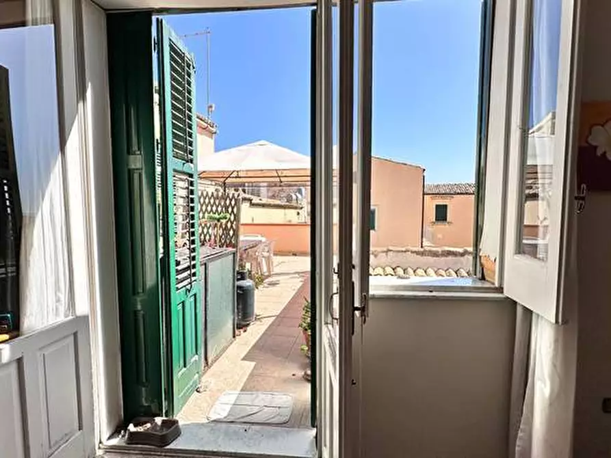 Immagine 14 di Appartamento in vendita  in Via ANTONIO SOFIA, 103 a Noto