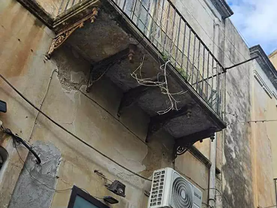 Immagine 3 di Villa in vendita  in Via Melodia / Fiordaliso, 8 a Noto