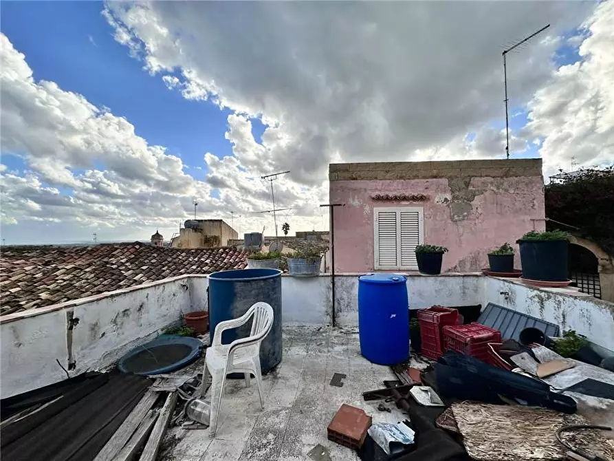 Immagine 6 di Villa in vendita  in Via Melodia / Fiordaliso, 8 a Noto