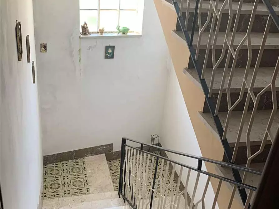 Immagine 10 di Villa in vendita  in Via Vittorio Emanuele, 94 a San Salvatore Di Fitalia