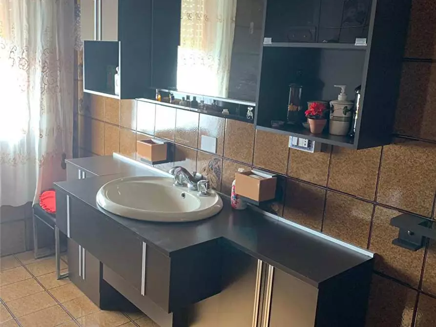 Immagine 9 di Villa in vendita  in Via Vittorio Emanuele, 94 a San Salvatore Di Fitalia