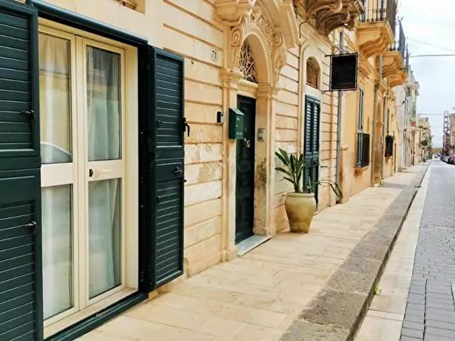 Immagine 5 di Stabile in vendita  in Via Principe Umberto, 73 a Noto