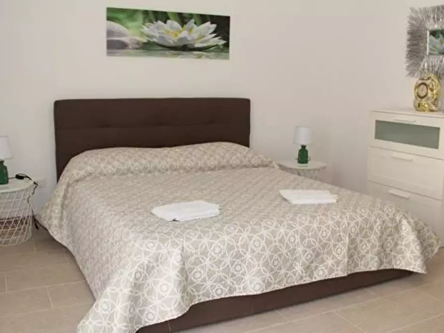 Immagine 7 di Stabile in vendita  in Via Principe Umberto, 73 a Noto