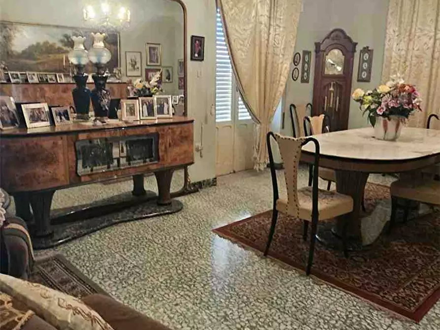 Immagine 10 di Villa in vendita  in Via Ferrini, 5 a Noto