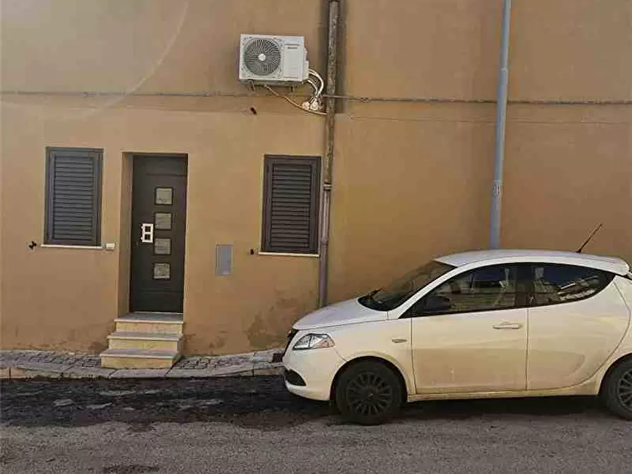 Immagine 2 di Villa in vendita  in Via Ferrini, 5 a Noto