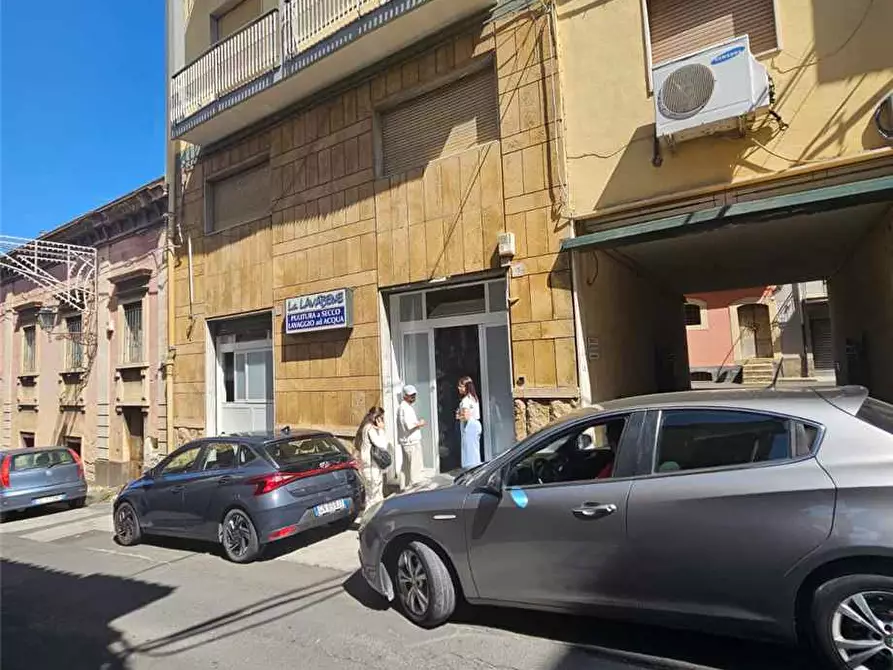 Immagine 2 di Stabile in vendita  in Via Giuseppe Verdi, 32 a Lentini