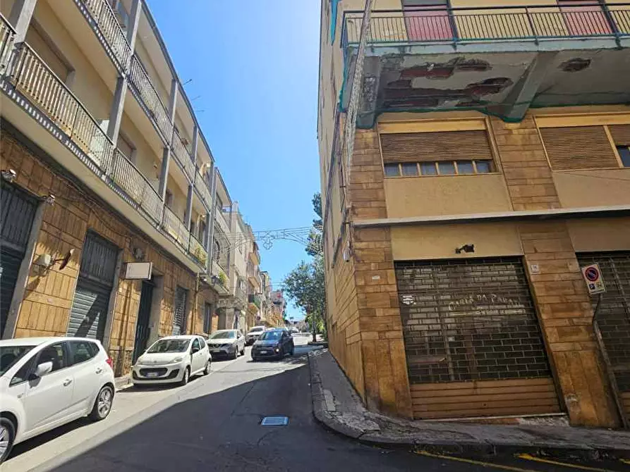 Immagine 5 di Stabile in vendita  in Via Giuseppe Verdi, 32 a Lentini