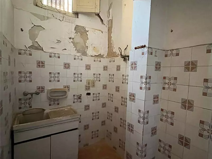 Immagine 5 di Villa in vendita  in P.zza Montecanosa, 4/6 a Noto