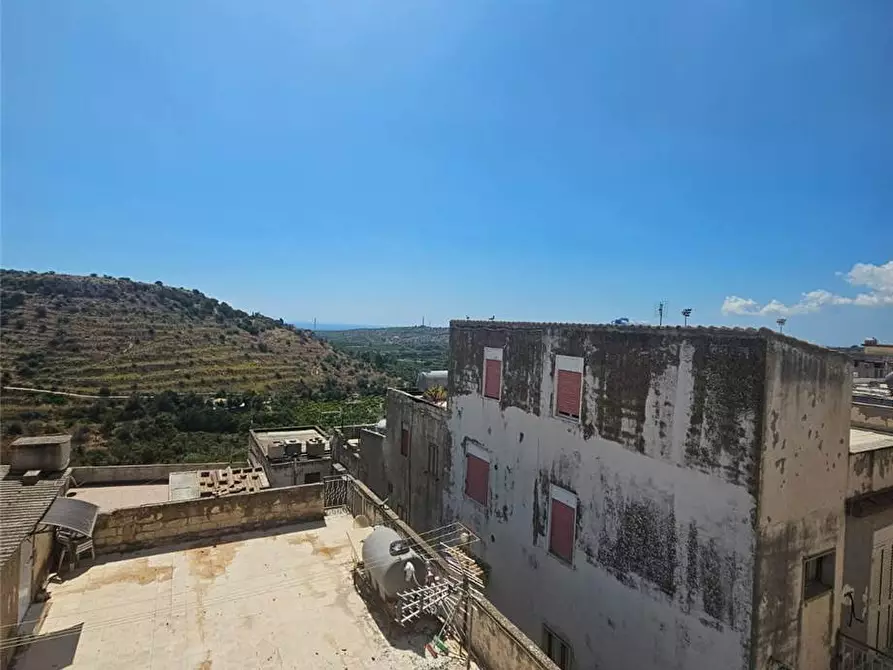 Immagine 6 di Villa in vendita  in Via Bandello, 5 a Noto