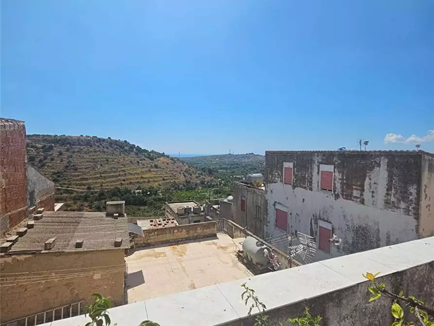 Immagine 9 di Villa in vendita  in Via Bandello, 5 a Noto