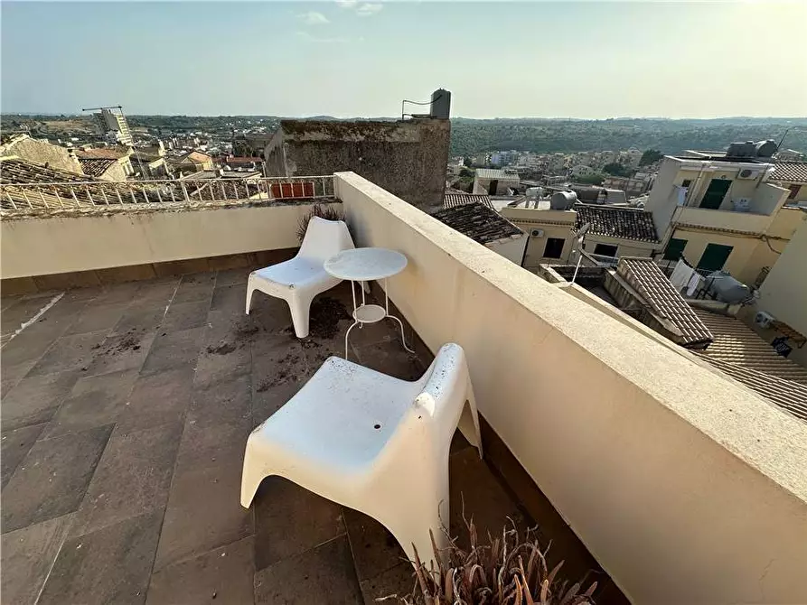 Immagine 12 di Villa in vendita  in Via Antonio Sofia, 5 a Noto