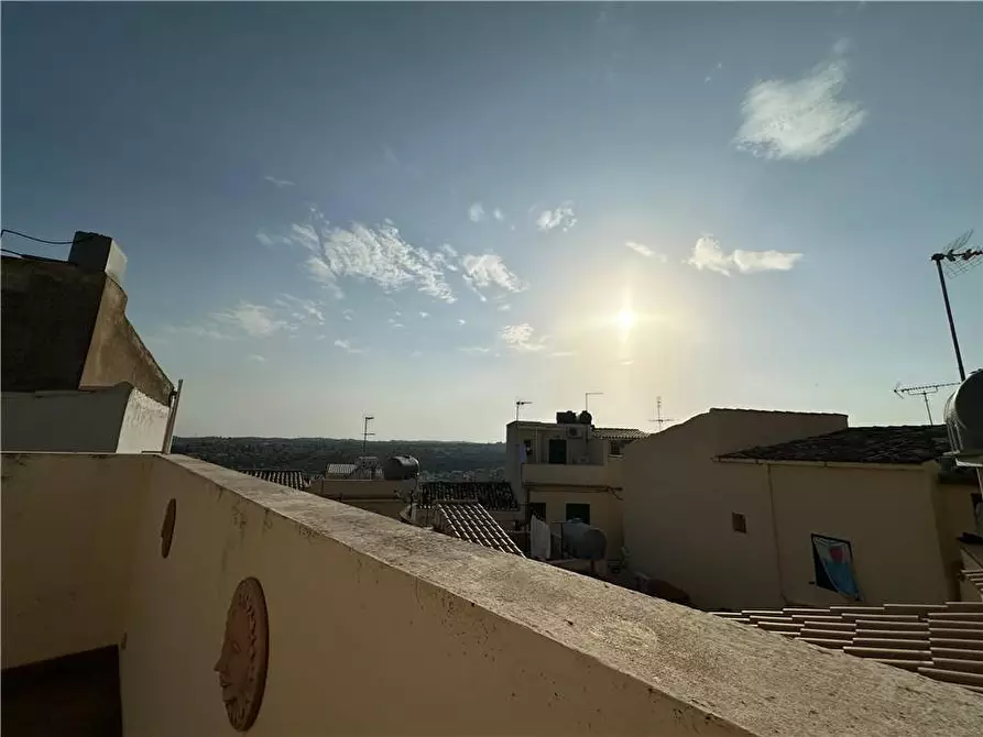 Immagine 7 di Villa in vendita  in Via Antonio Sofia, 5 a Noto