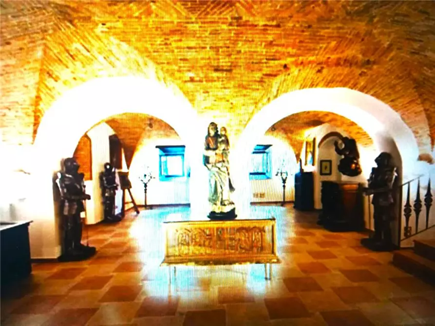 Immagine 14 di Castello in vendita  in Via Del Proconsolo, 10 a Pontassieve