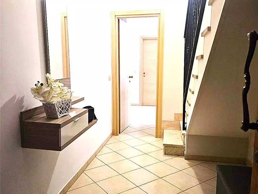 Immagine 4 di Casa bifamiliare in vendita  in Via Vico Molise Traversa 1, 9 a Avola