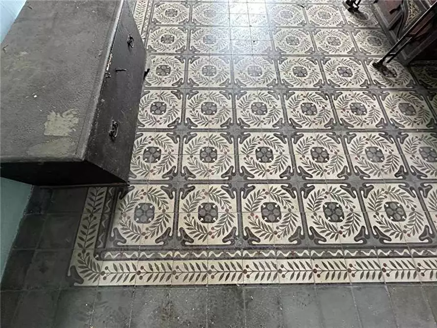Immagine 10 di Villa in vendita  in Via Etna, 49/51/53 a Catania