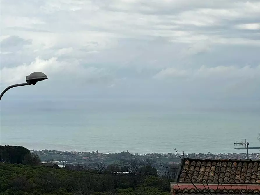 Immagine 7 di Villa in vendita  in Via Etna, 49/51/53 a Catania