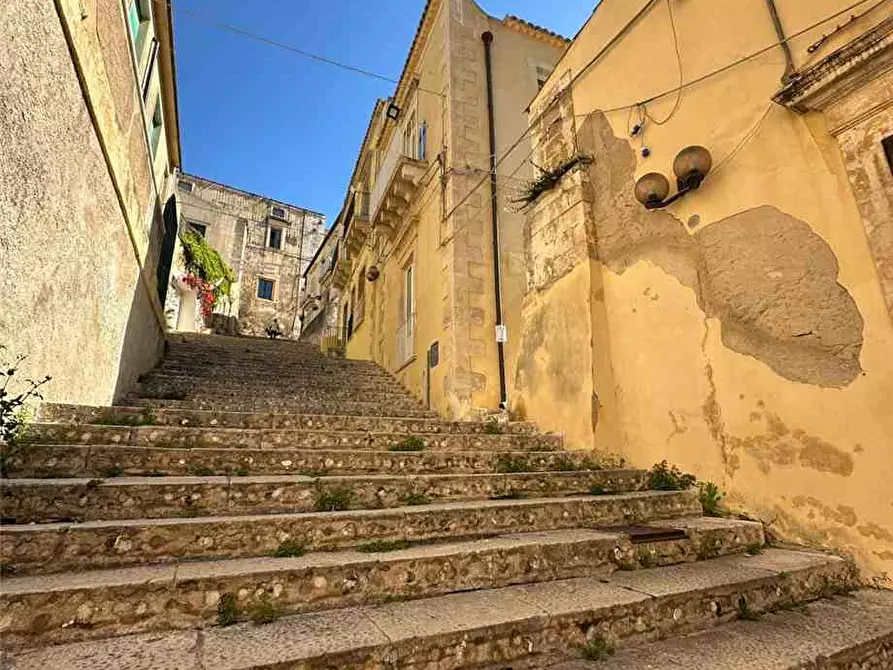 Immagine 2 di Villa in vendita  in Via Ronco Camelia, 4/5 a Noto