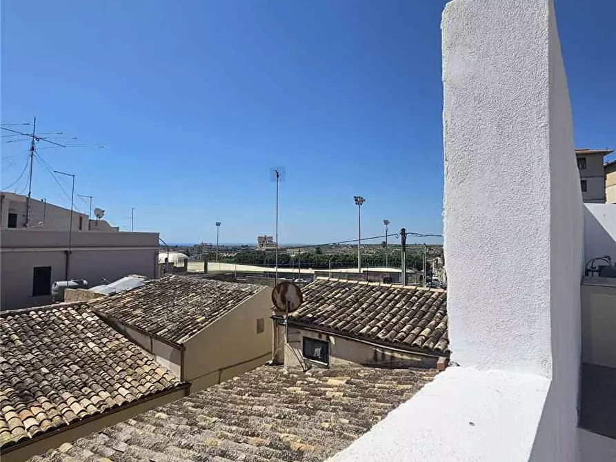 Immagine 13 di Villa in vendita  in Via Angelo Cavarra, 90 a Noto
