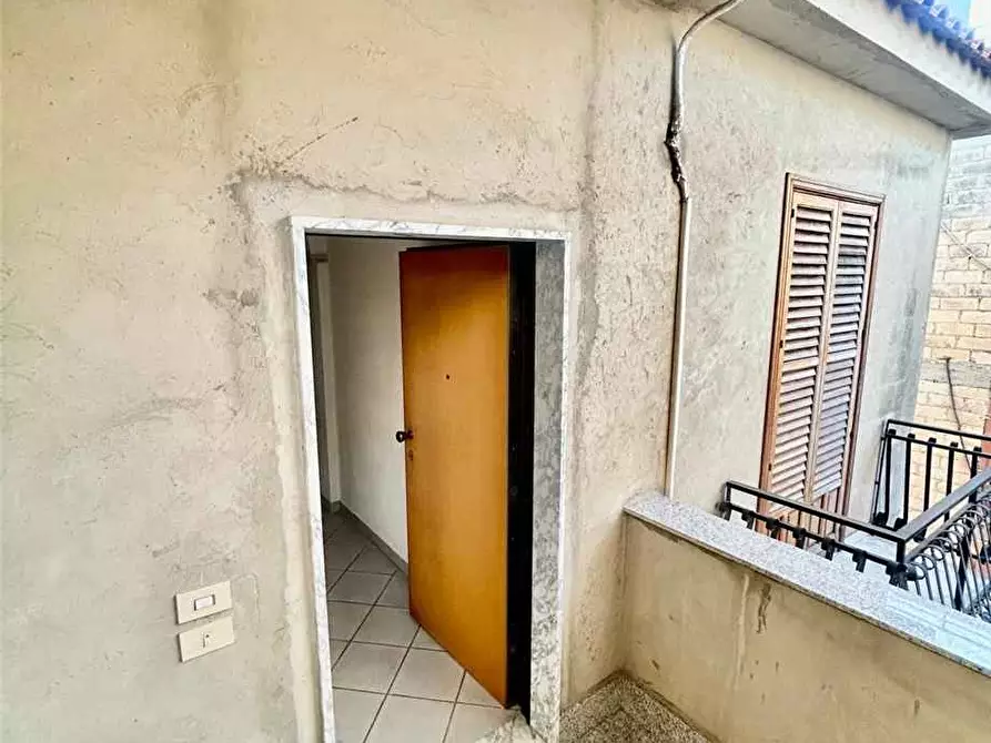 Immagine 2 di Appartamento in vendita  in Via Angelo Cavarra, 1/A a Noto