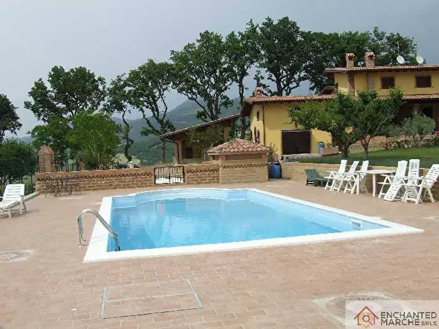 Immagine 2 di Villa in vendita  in Loc. Ceresi a Matelica