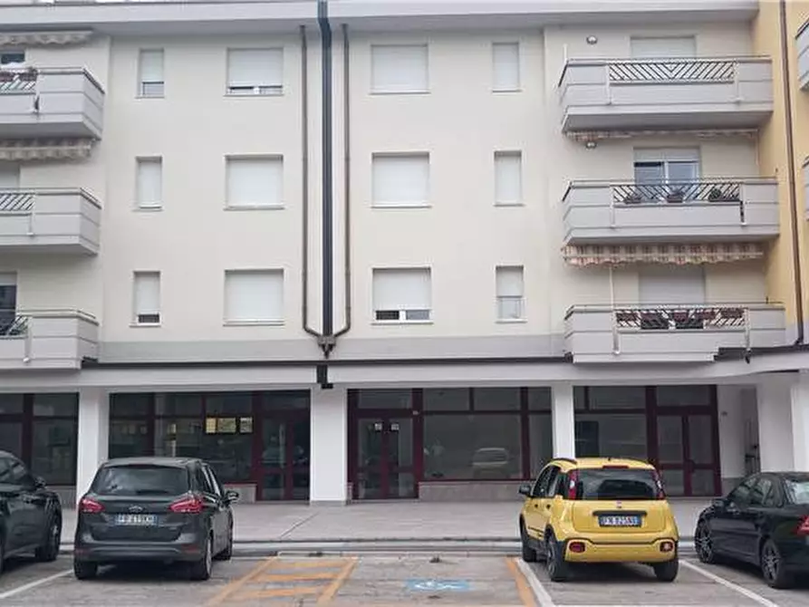 Immagine 1 di Ufficio in affitto  in Via Bachelet, 15 a Matelica