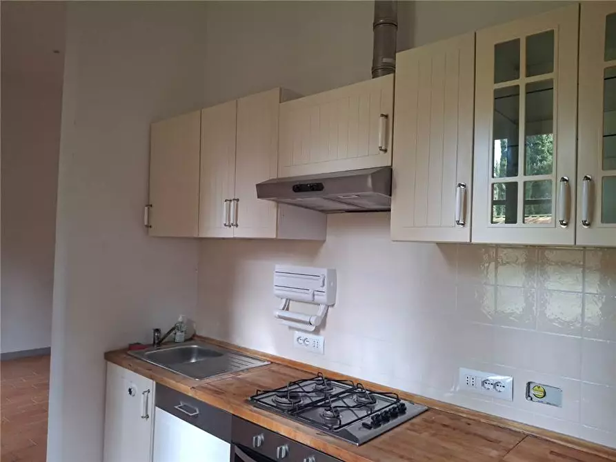 Immagine 3 di Villa in affitto  a Scandicci