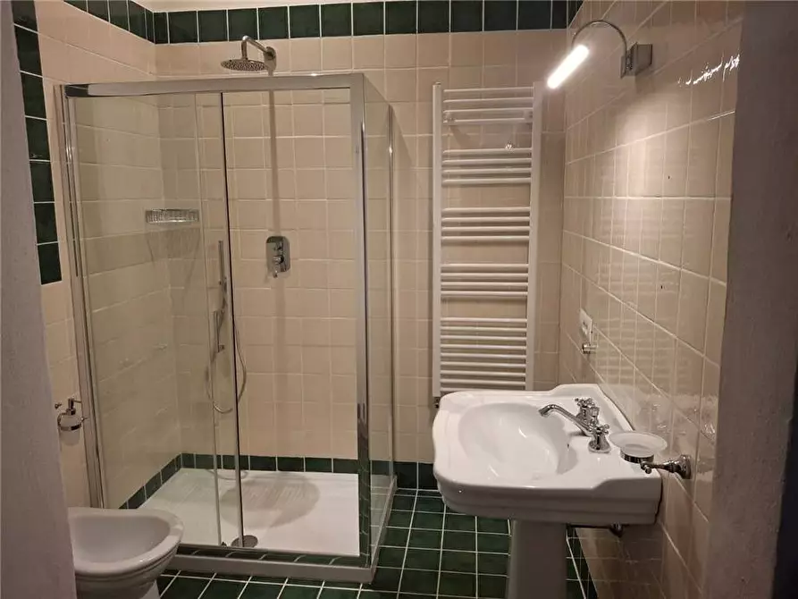 Immagine 5 di Villa in affitto  a Scandicci