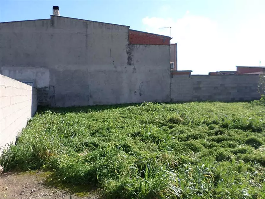 Immagine 3 di Terreno in vendita  a Uta
