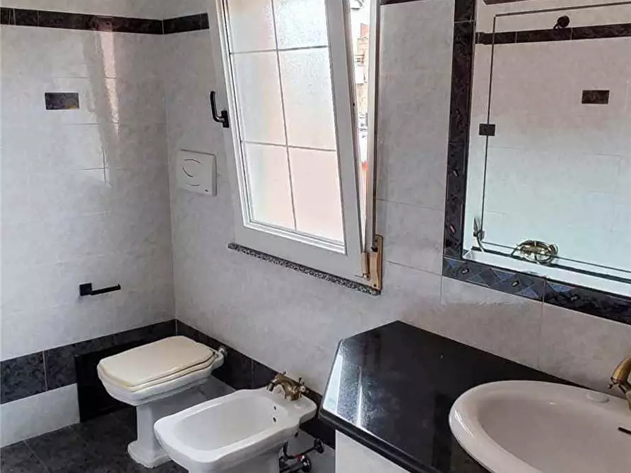 Immagine 10 di Villa in vendita  in Via Via del Popolo, 6 a Assemini