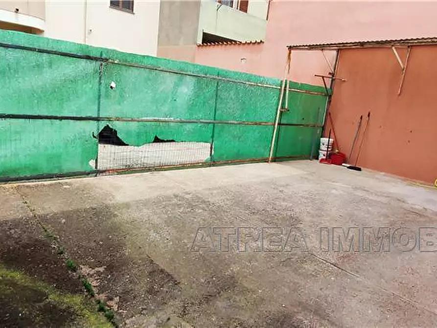 Immagine 13 di Villa in vendita  in Via Via del Popolo, 6 a Assemini