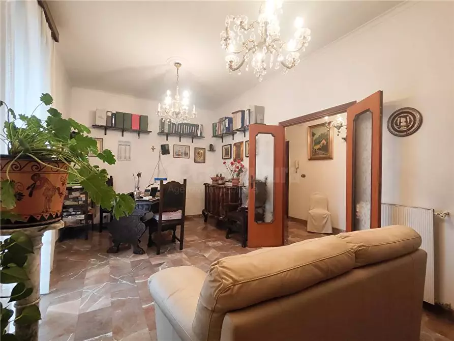 Immagine 3 di Appartamento in vendita  a Napoli
