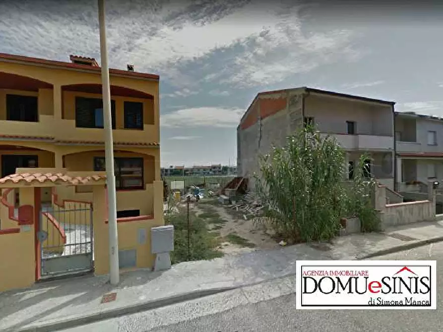 Immagine 2 di Terreno in vendita  a Santa Giusta
