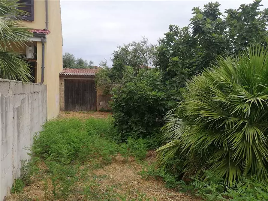Immagine 12 di Villa in vendita  a Nurachi
