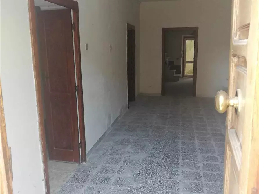 Immagine 3 di Villa in vendita  a Nurachi