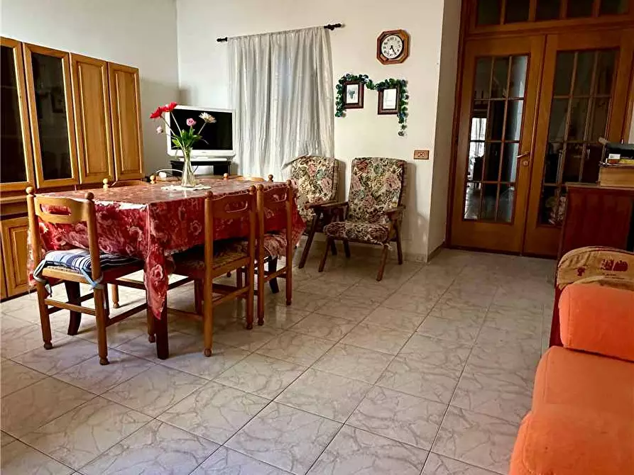 Immagine 3 di Appartamento in vendita  a Cabras