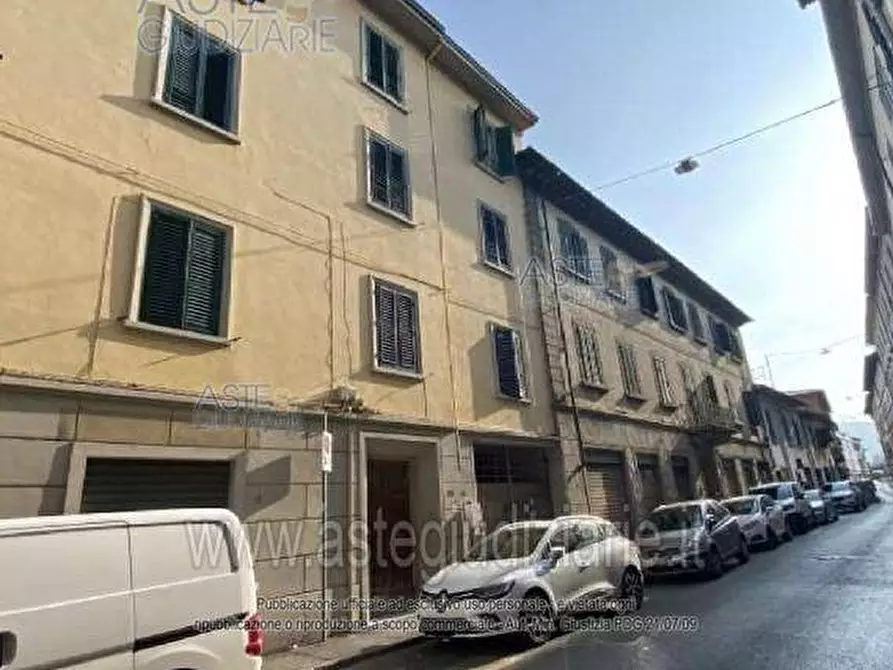 Immagine 1 di Appartamento in vendita  in Via strozzi a Prato