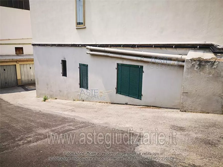 Immagine 1 di Appartamento in vendita  in Via ROSSELLINO a Prato