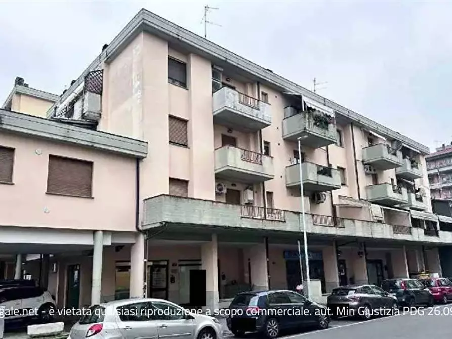 Immagine 1 di Appartamento in vendita  in Via FILICAIA a Prato