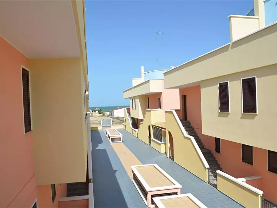 Immagine 1 di Appartamento in vendita  a Margherita Di Savoia