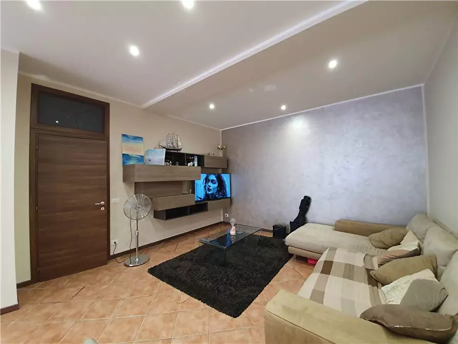 Immagine 1 di Appartamento in vendita  in Via Latteri, 4 a Messina