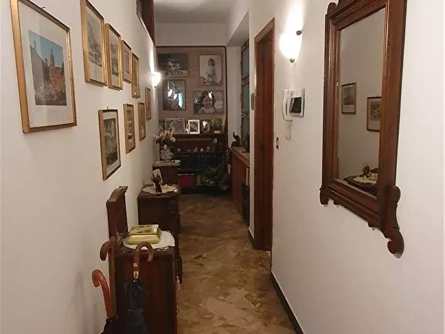 Immagine 18 di Appartamento in vendita  in Via G. Garibaldi, 439 a Messina