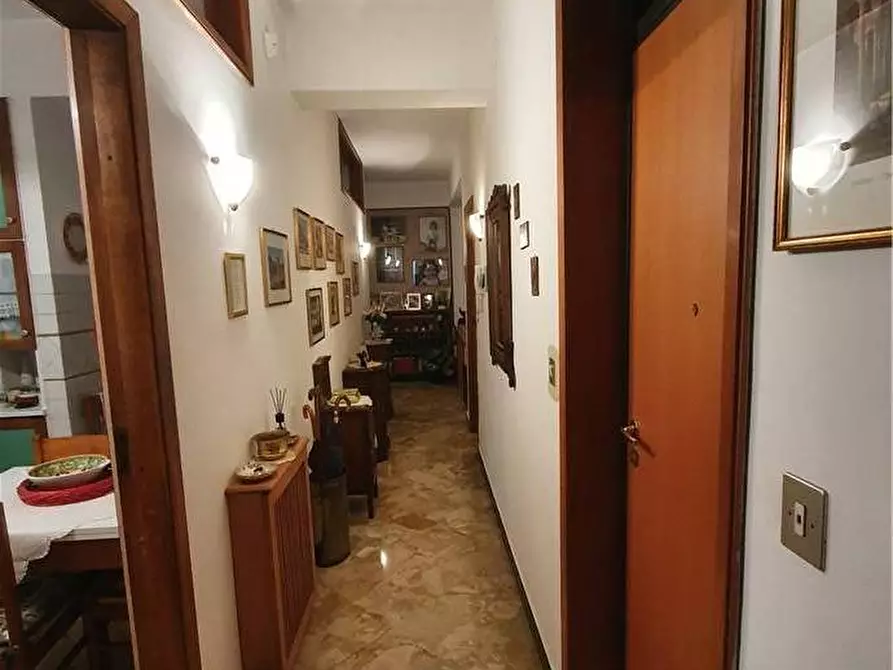 Immagine 3 di Appartamento in vendita  in Via G. Garibaldi, 439 a Messina